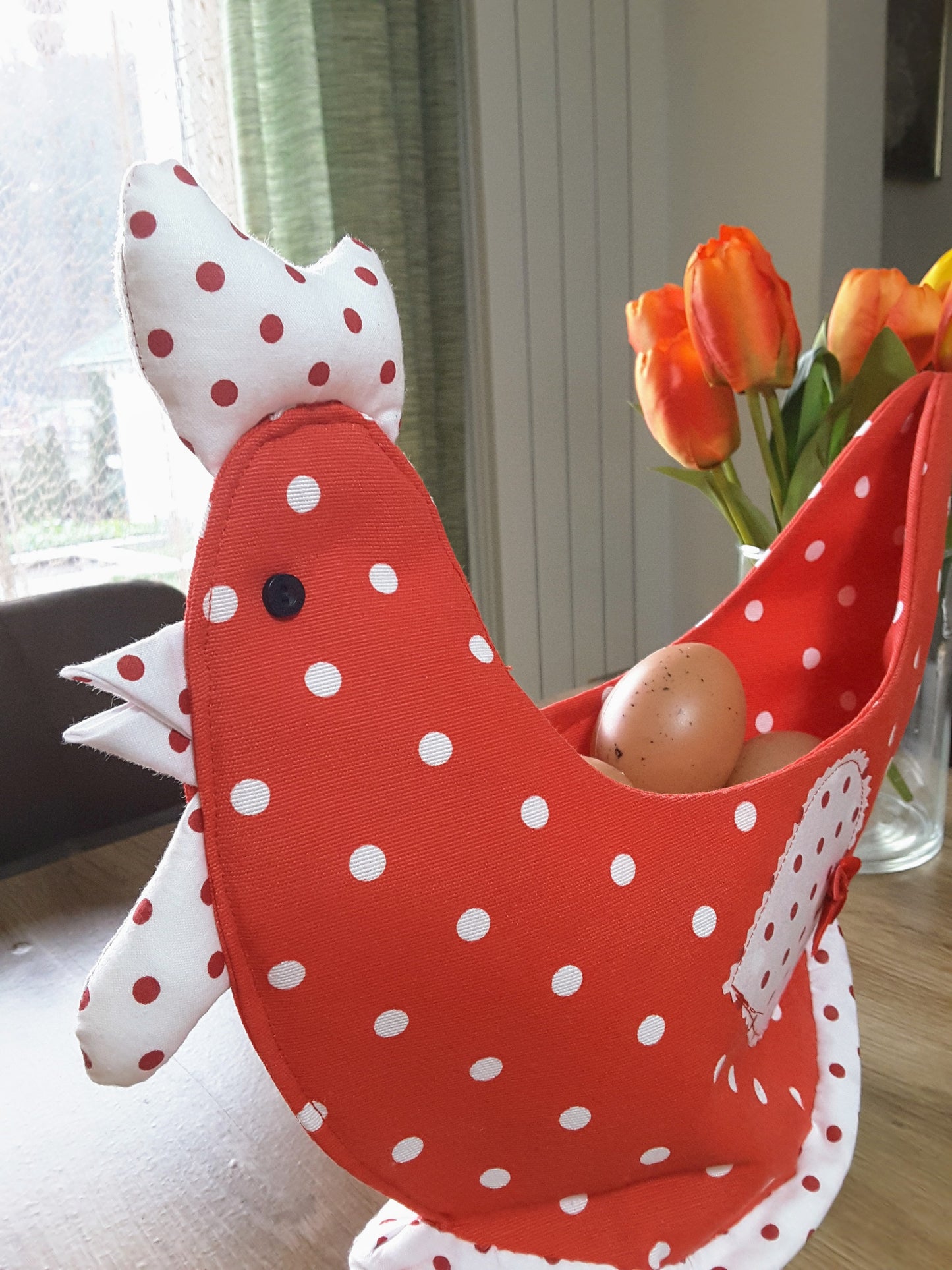Hen basket