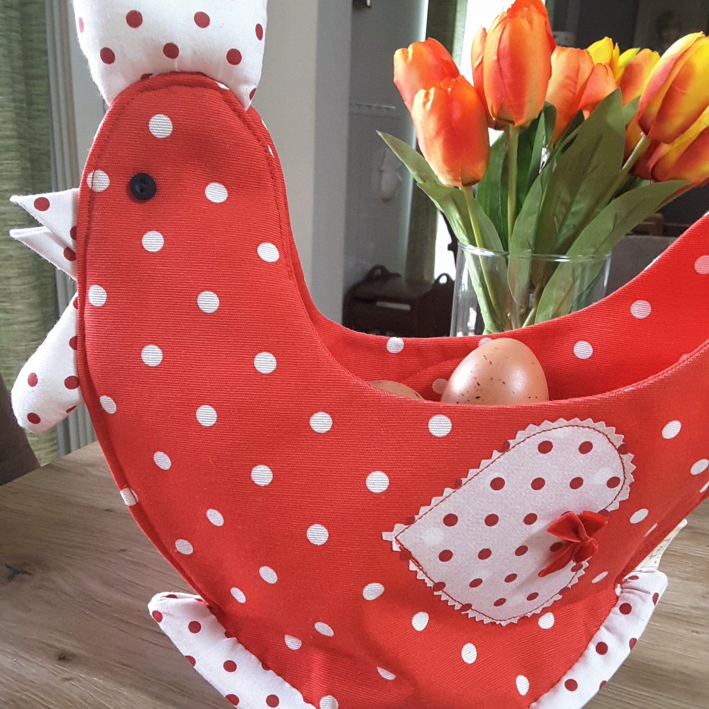 Hen basket