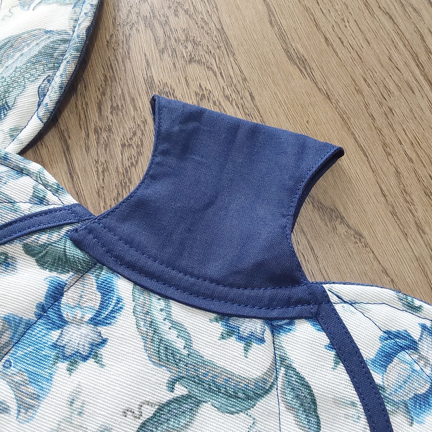 Pumpkin shaped placemats with napkin holder stem