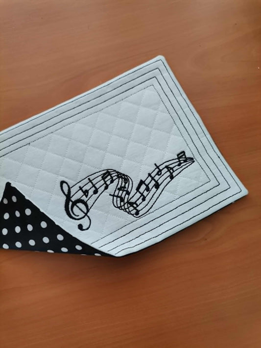 Quilted Mug Rug with Embroidered Music Notes