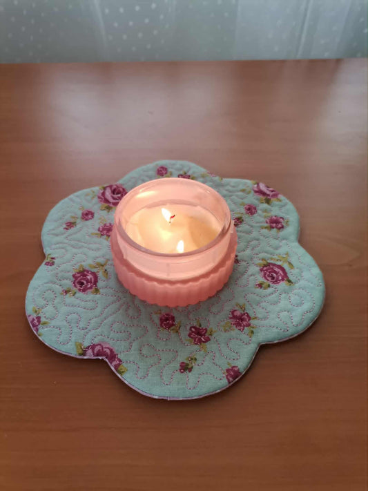 Reversible Quilted Floral Mug Rug in Roses Print on Mint Green
