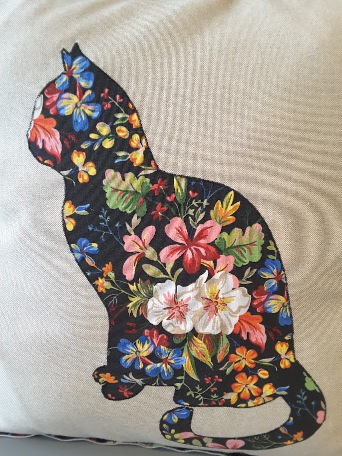 Pillow Case with Cat Applique