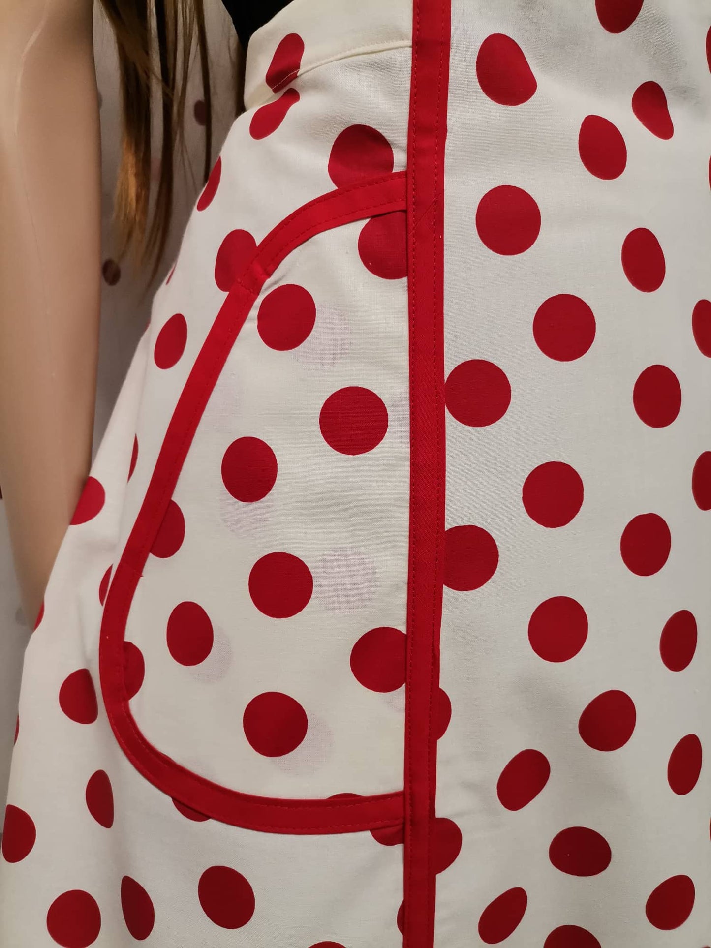 Apron Evita